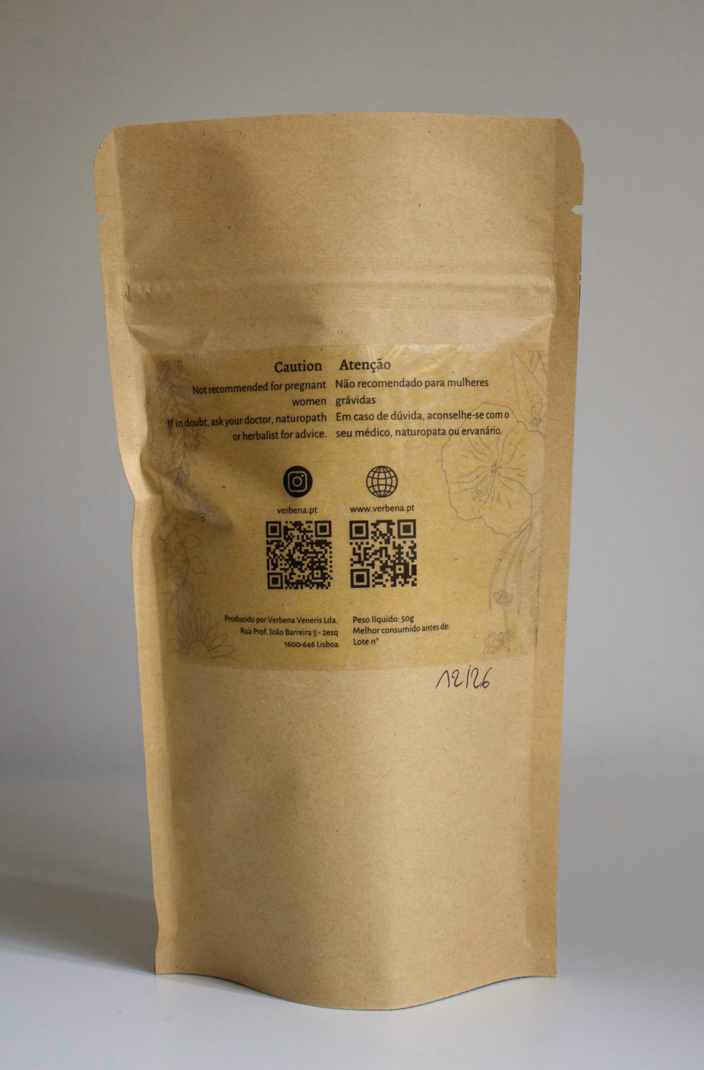 Kraft paper packaging of 'Summer Kiss' with dried herbs, branded 'verbena'.