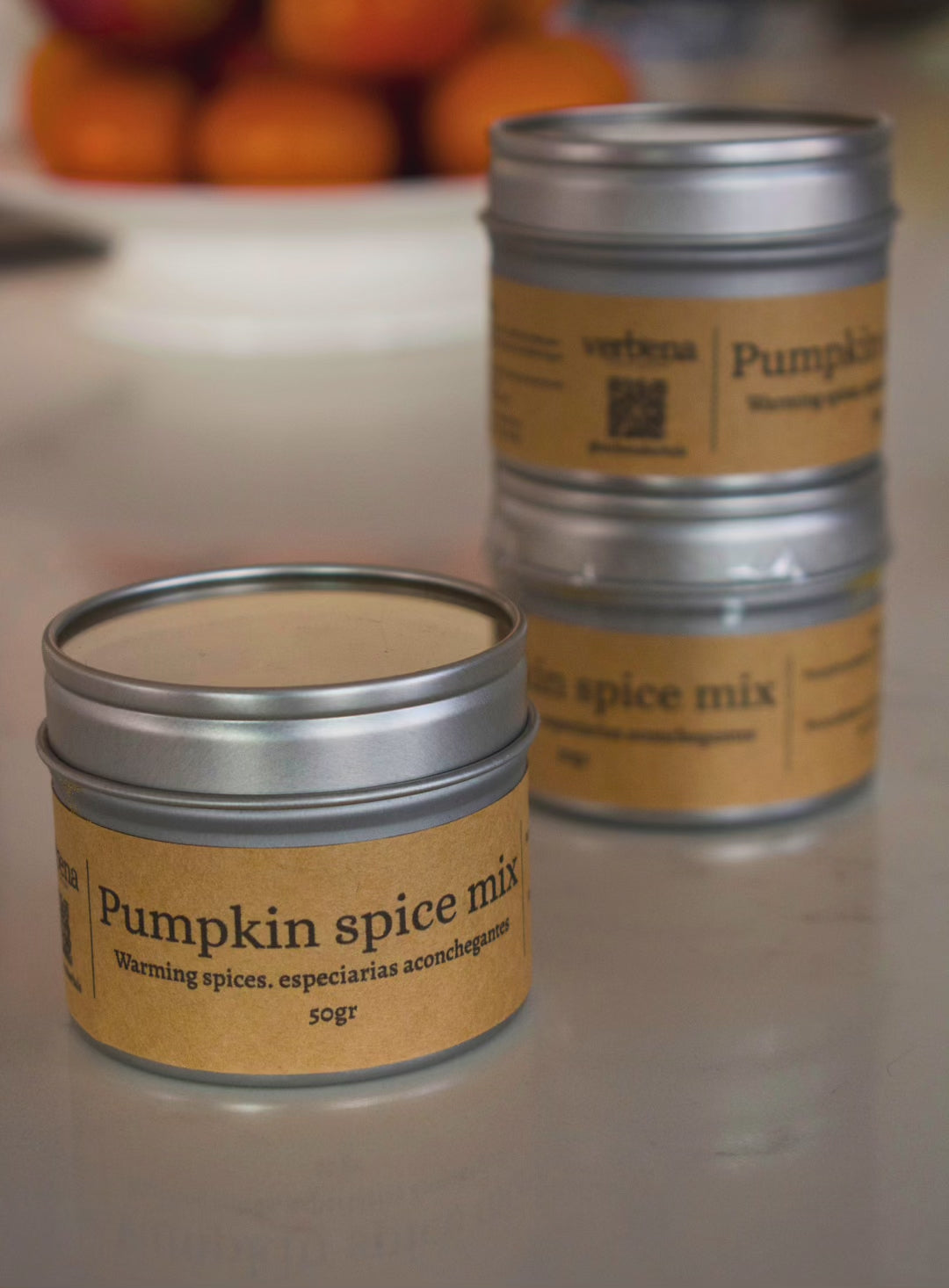 Aluminium tin with a kraft label "Pumpkin Spice Mix, 50g"